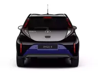 Neu Toyota Aygo X-plore 72 PS (52 kW) 2025 Juniper blue/ dach schwarz Kleinwagen