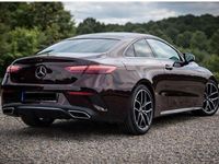 Gebraucht Mercedes E300 265 PS (194 kW) 2022 Rot Coupé