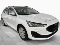 Gebraucht Ford Focus Trend 305 PS (224 kW) 2021 Schwarz Limousine