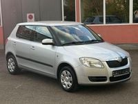Gebraucht Skoda Fabia Ambiente 69 PS (50 kW) 2010 Silber Kleinwagen