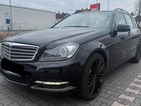 Second-hand Mercedes C250 204 CP (150 kW) 2012 Negru Break