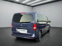 Gebraucht Mercedes V220 163 PS (119 kW) 2024 Blau Van / Kleinbus