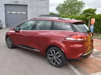 Gebraucht Renault Clio Intens 110 PS (80 kW) 2018 Rot Kombi