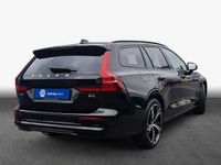 Gebraucht Volvo V60 145 PS (106 kW) 2025 Kombi