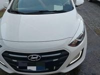 Gebraucht Hyundai i30 Trend 101 PS (74 kW) 2016 Weiß Kombi