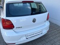 Gebraucht VW Polo Comfortline 75 PS (55 kW) 2015 Weiß Limousine