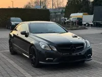 Gebraucht Mercedes E250 Sport 204 PS (150 kW) 2009 Schwarz Coupé