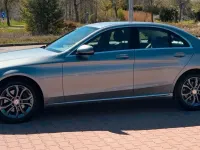 Używany Mercedes C250 204 KM (150 kW) 2015 Srebrny Sedan/Limuzyna