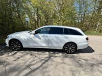 Gebraucht Mercedes E200 160 PS (117 kW) 2022 Weiß Limousine