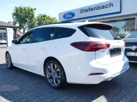 Gebraucht Ford Focus ST-Line 125 PS (91 kW) 2023 Weiß Limousine