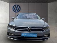 Gebraucht VW Passat Elegance 200 PS (147 kW) 2022 Mondsteingrau Kombi