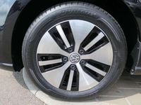 Gebraucht VW e-Golf 100 kW (136 PS) 2019 Deep black perleffekt Kleinwagen