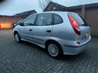 Gebraucht Nissan Almera Tino 116 PS (85 kW) 2004 Grau Van / Kleinbus