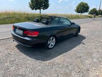 Gebraucht BMW 320 Cabriolet 169 PS (124 kW) 2007 Schwarz Cabrio