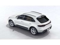 Gebraucht Porsche Macan 265 PS (194 kW) 2022 Carraraweißmetallic (metallic) SUV