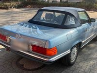 Gebraucht Mercedes 560 231 PS (169 kW) 1985 Blau Cabrio