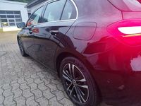 Gebraucht Mercedes A180 136 PS (100 kW) 2023 Schwarz Limousine