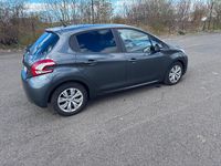 Gebraucht Peugeot 208 92 PS (67 kW) 2013 Grau Kleinwagen