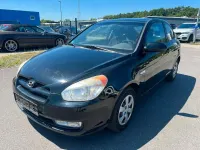 Gebraucht Hyundai Accent 97 PS (71 kW) 2010 Schwarz Limousine