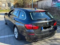 Gebraucht BMW 520 184 PS (135 kW) 2011 Grau Kombi