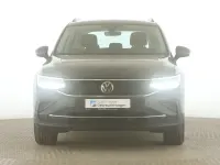 Gebraucht VW Tiguan Life 131 PS (96 kW) 2022 Uranograu SUV