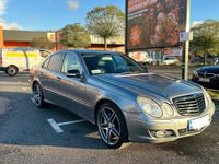 Gebraucht Mercedes E200 Avantgarde 300 PS (220 kW) 2009 Grau Limousine