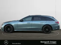 Gebraucht Mercedes E300 AMG 313 PS (230 kW) 2025 Lack verdesilber Kombi