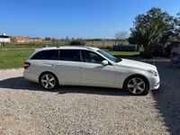 Gebraucht Mercedes E250 Avantgarde 204 PS (150 kW) 2011 Weiß Kombi