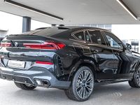 Gebraucht BMW X6 M Sport 298 PS (219 kW) 2025 Black sapphire metallic SUV