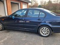 Gebraucht BMW 320 150 PS (110 kW) 2003 Blau Limousine