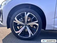 Gebraucht Volvo XC60 Plus 197 PS (144 kW) 2023 Weiss SUV