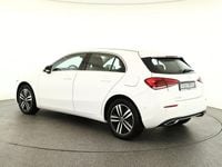 Gebraucht Mercedes A250 Progressive 159 PS (116 kW) 2021 Unilack polarweiß Limousine