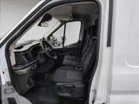 Gebraucht Ford Transit Trend 131 PS (96 kW) 2025 Weiß Limousine
