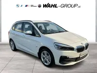 Gebraucht BMW 225 Active Tourer Advantage 224 PS (164 kW) 2019 Weiß Van / Kleinbus