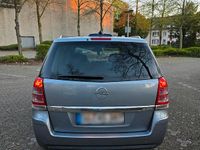 Gebraucht Opel Zafira 116 PS (85 kW) 2008 Silber Van / Kleinbus