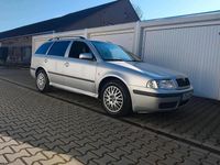 Gebraucht Skoda Octavia 102 PS (75 kW) 2002 Silber Kombi