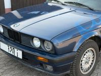 Gebraucht BMW 320 129 PS (94 kW) 1990 Blau Kombi