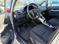 Gebraucht Toyota Auris Travel 132 PS (97 kW) 2012 Silver metallic Kleinwagen