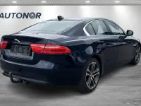 Gebraucht Jaguar XE Portfolio 179 PS (131 kW) 2017 Blau Limousine