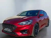 Używany Ford Focus ST 280 KM (205 kW) 2020 Czerwony Sedan/Limuzyna