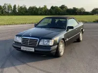 Gebraucht Mercedes E220 Sportline 150 PS (110 kW) 1995 Schwarz Cabrio