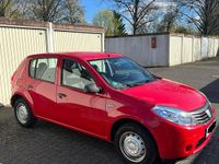 Gebraucht Dacia Sandero Basis 75 PS (55 kW) 2009 Rot Kleinwagen