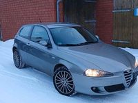 Gebraucht Alfa Romeo 147 Impression 130 PS (95 kW) 2005 Grau Kleinwagen
