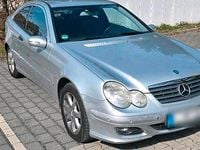 Gebraucht Mercedes C180 143 PS (105 kW) 2006 Silber Coupé