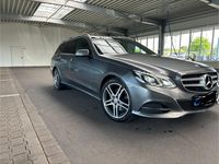 Gebraucht Mercedes E250 204 PS (150 kW) 2015 Grau Kombi