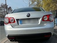 Gebraucht VW Jetta 170 PS (125 kW) 2006 Silber Limousine