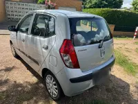 Gebraucht Hyundai i10 67 PS (49 kW) 2010 Silber Kleinwagen