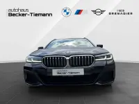 Gebraucht BMW 530 M Sport 286 PS (210 kW) 2022 Schwarz Kombi