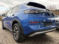 Neu VW T-Roc Life 116 PS (85 kW) 2026 Celestial blue metallic SUV