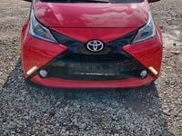 Gebraucht Toyota Aygo 69 PS (50 kW) 2015 Rot Kleinwagen